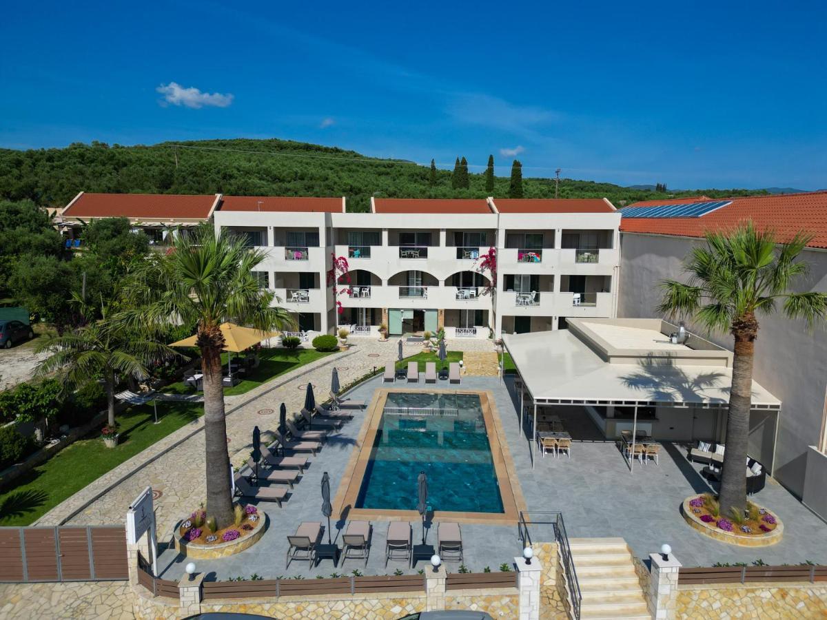 Remezzo Studios & Apartments Amoudi Exterior foto