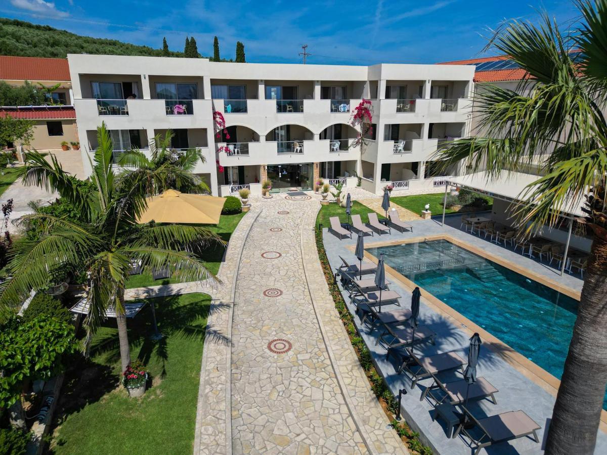 Remezzo Studios & Apartments Amoudi Exterior foto
