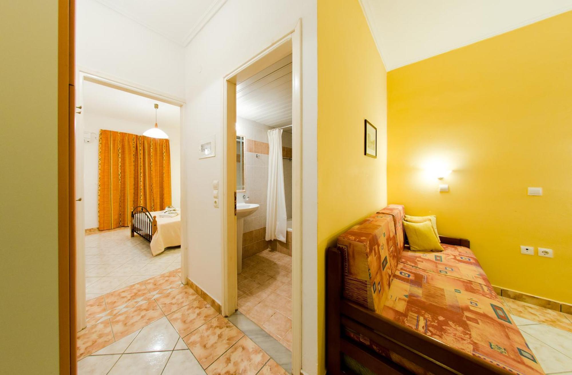 Remezzo Studios & Apartments Amoudi Exterior foto