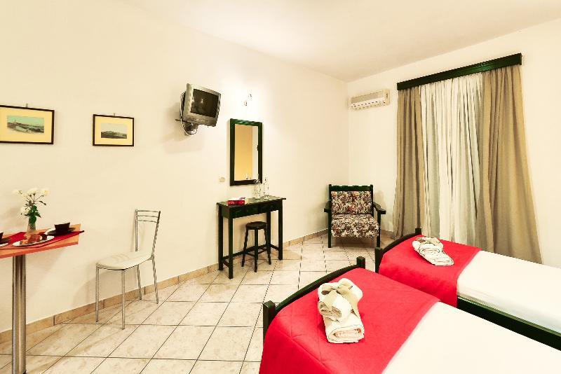 Remezzo Studios & Apartments Amoudi Exterior foto